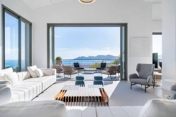 Modern Villa with Panoramic Sea View