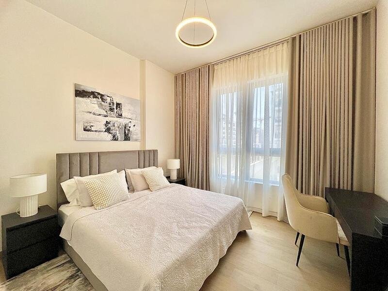 img-gallery