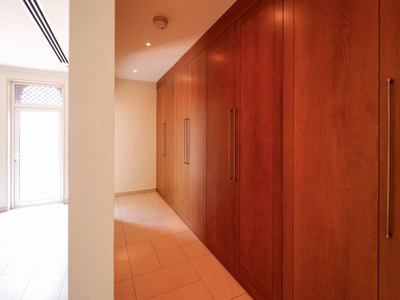 img-gallery