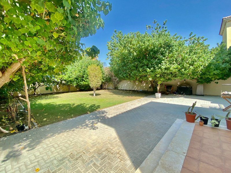 img-gallery