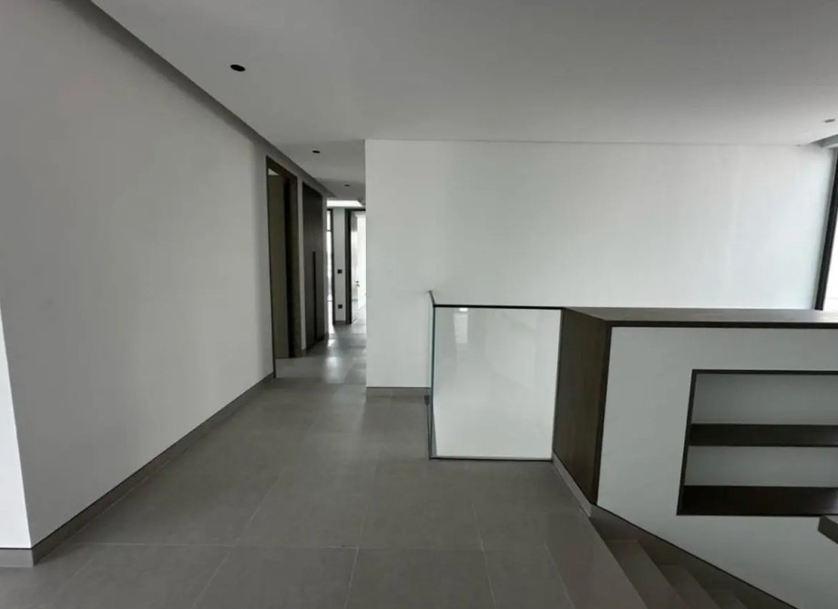 img-gallery