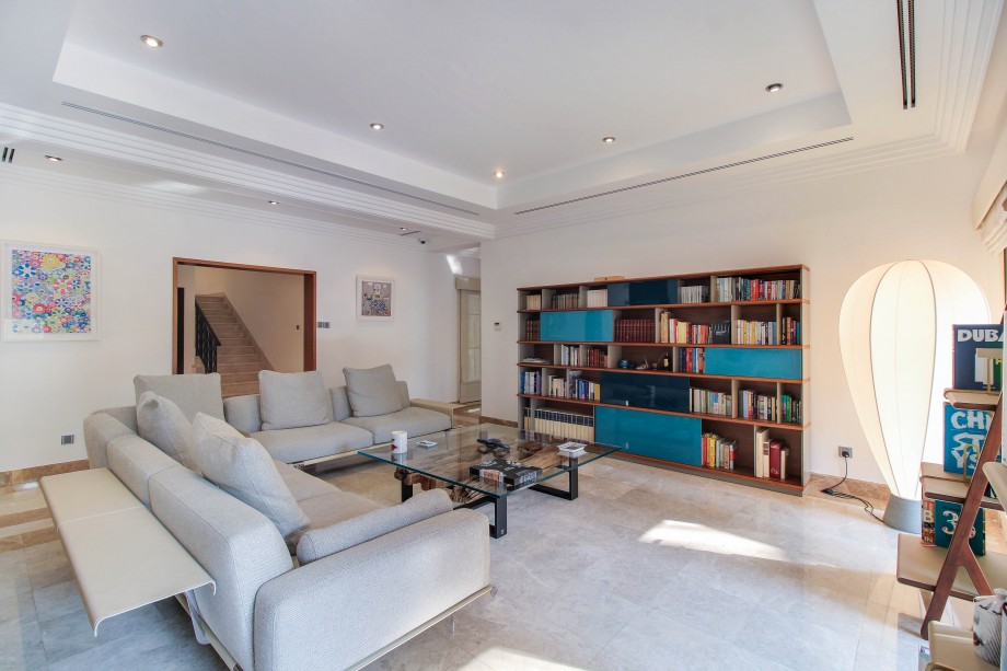 img-gallery