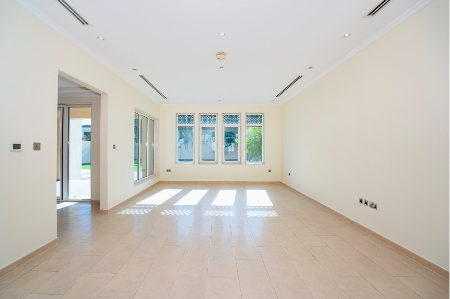 img-gallery