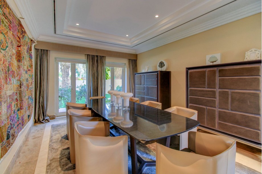 img-gallery