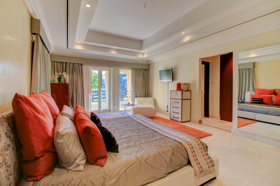 img-gallery