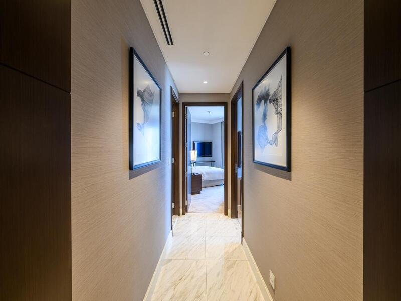 img-gallery