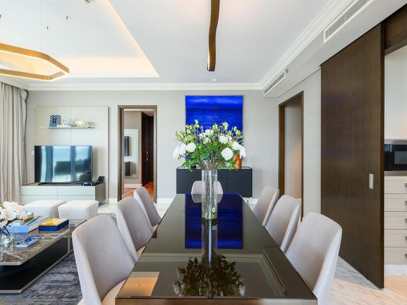 img-gallery