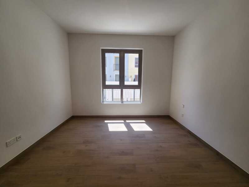 img-gallery