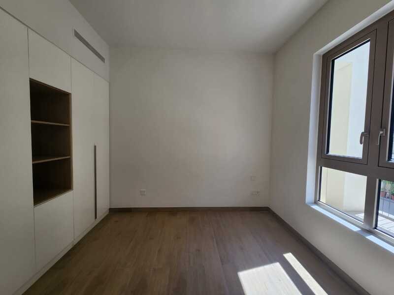 img-gallery