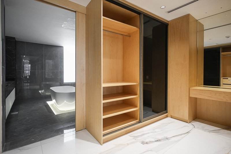 img-gallery