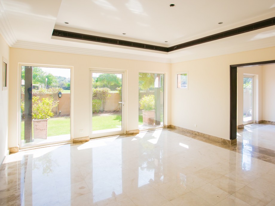 img-gallery