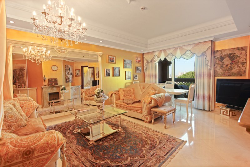 img-gallery