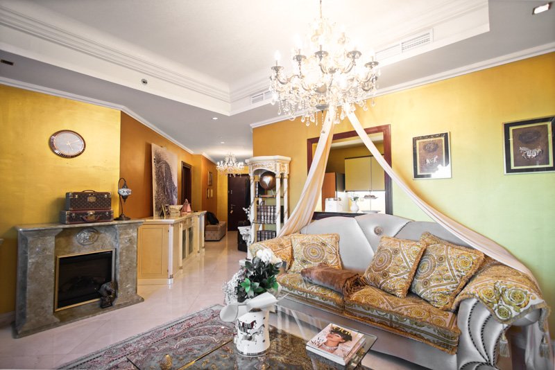 img-gallery