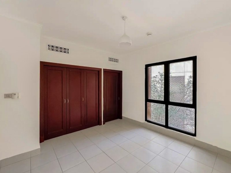 img-gallery