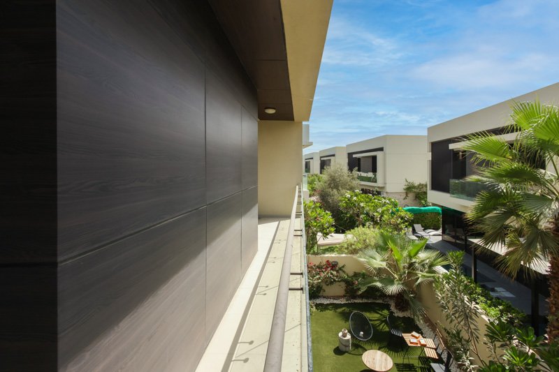 img-gallery