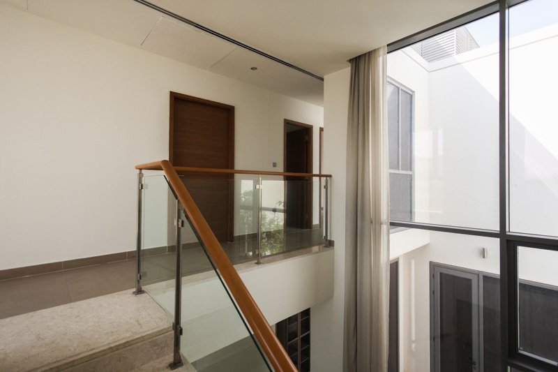 img-gallery
