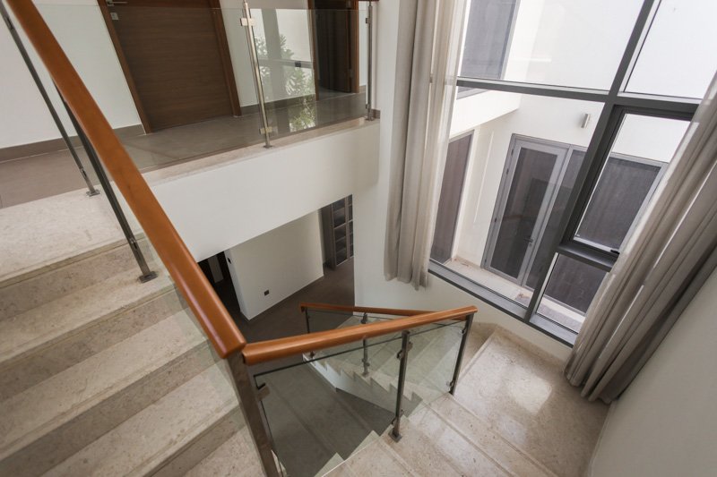 img-gallery