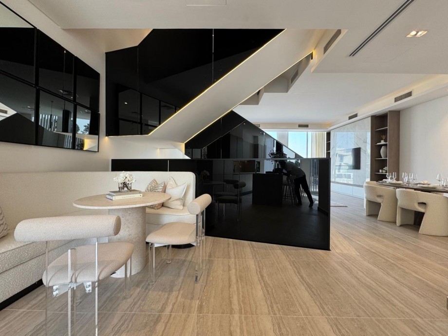 img-gallery