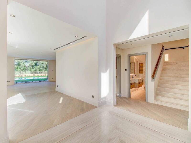 img-gallery