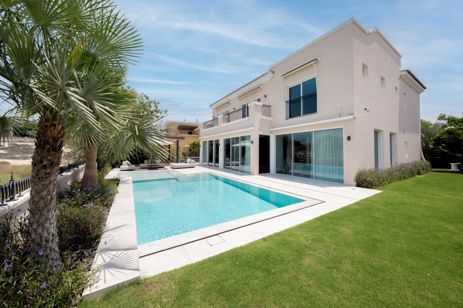 5 Bedroom Villa for Sale in Arabian Ranches - picture 1