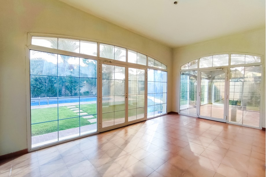 Villa Jumeirah Park - picture 3