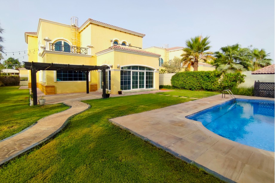 Villa Jumeirah Park - picture 2