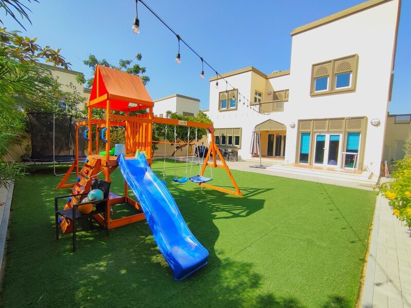 3 Bedroom Villa to rent in Jumeirah Park - picture 2