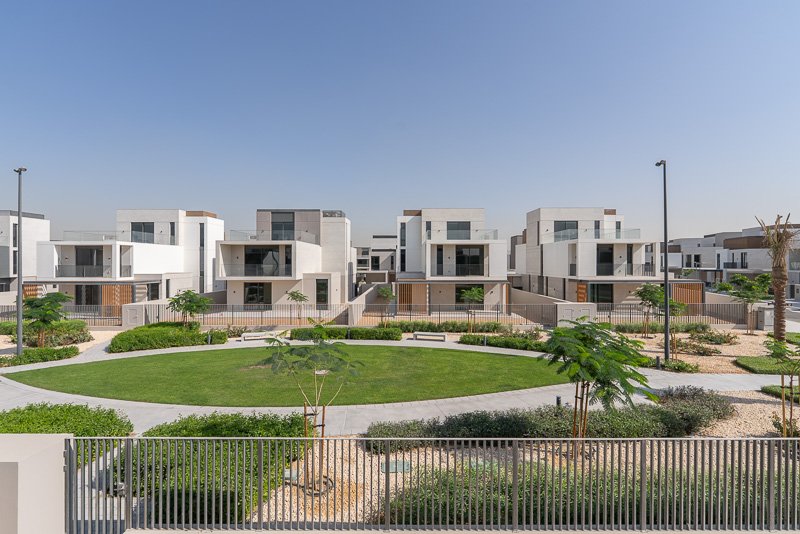 4 Bedroom Villa to rent in - picture 1