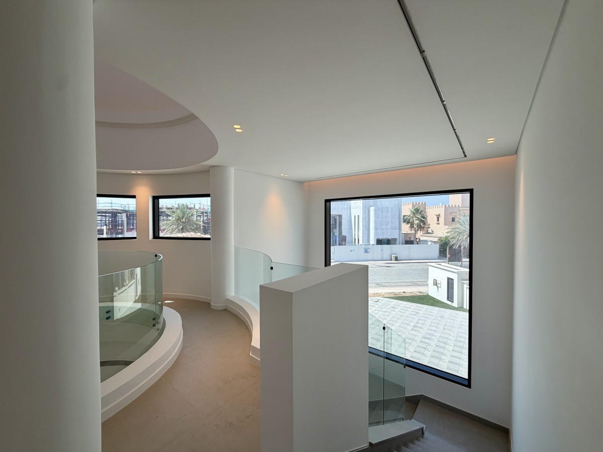 img-gallery