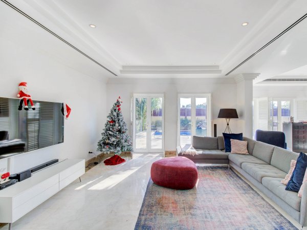 فيلا The Lakes - picture 1