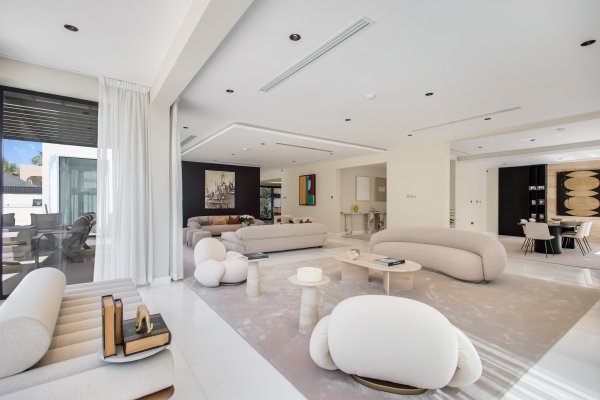 Villa The Lakes - picture 5