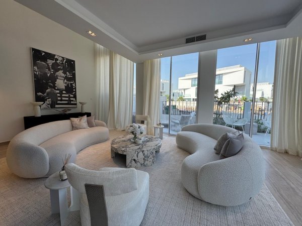 Villa Al Barari - picture 1