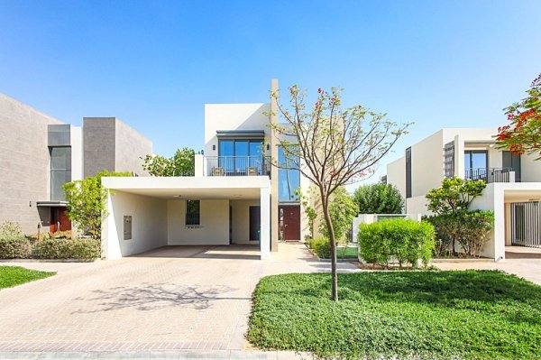 3 Bedroom Villa for Sale in... - picture 1