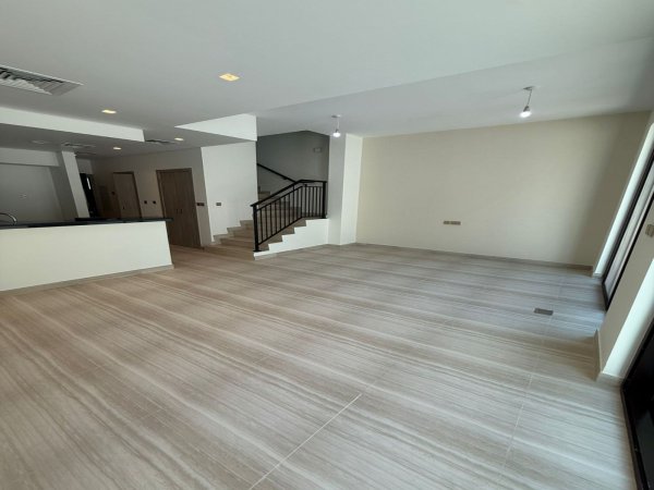 Таунхаус DAMAC Hills - picture 1