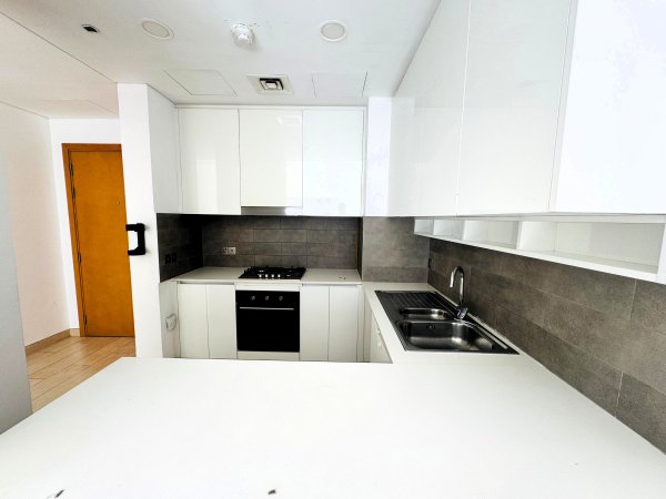 2 Bedroom Apartment for Sale... - picture 5