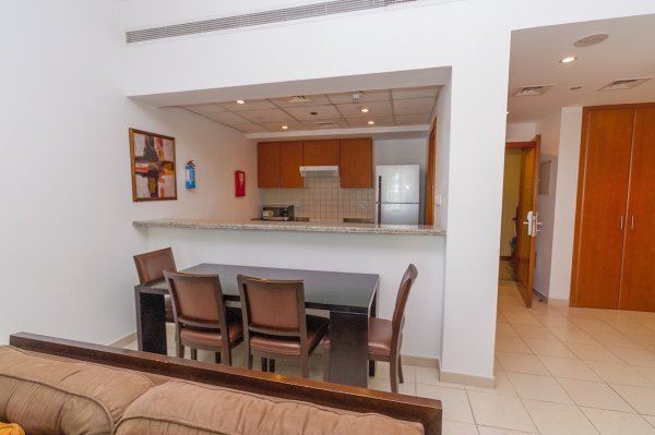 1 Bedroom Apartment to rent... - picture 3