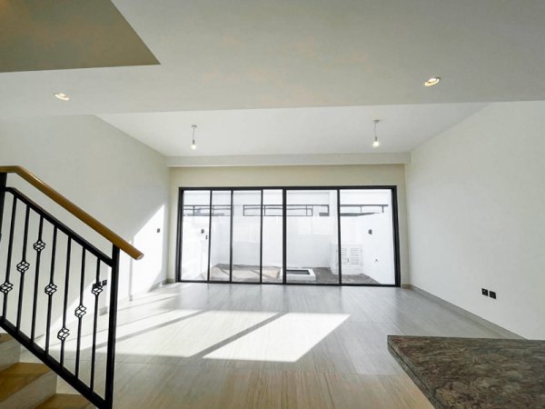 Townhouse Damac Lagoons - picture 5