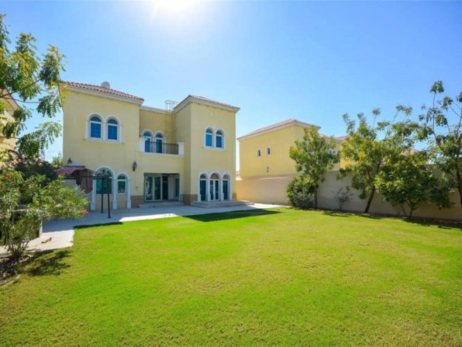 3 Bedroom Villa to rent in... - picture 1