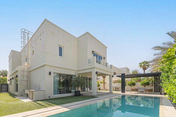 فيلا The Lakes - picture 1