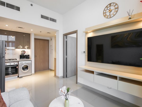 1 Bedroom Apartment for Sale... - picture 1