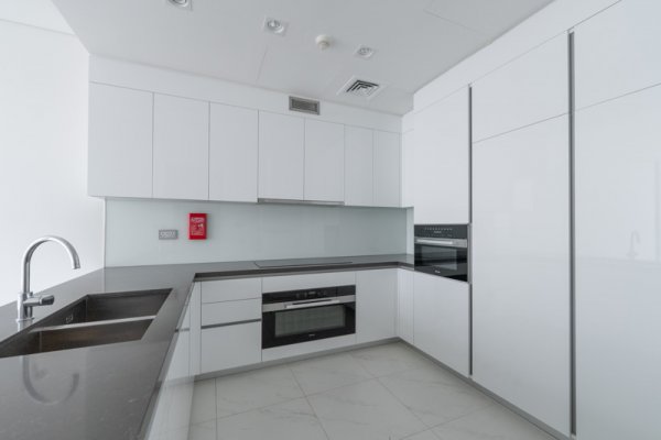 2 Bedroom Apartment for Sale... - picture 5