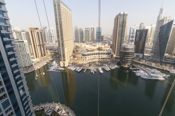 Apartment Dubai Marina - picture 1