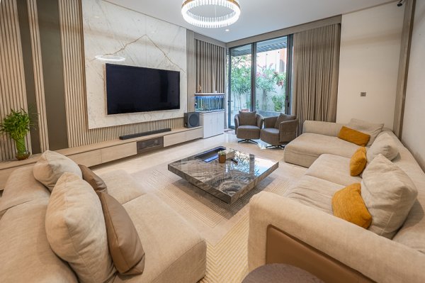 4 Bedroom Villa for Sale in - picture 4