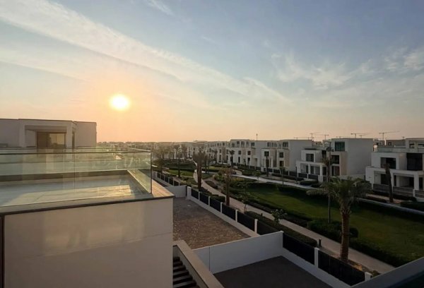 5 Bedroom Villa for Sale in - picture 1