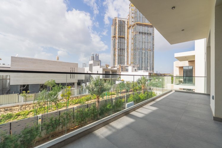 6 Bedroom Villa for Sale in - picture 5