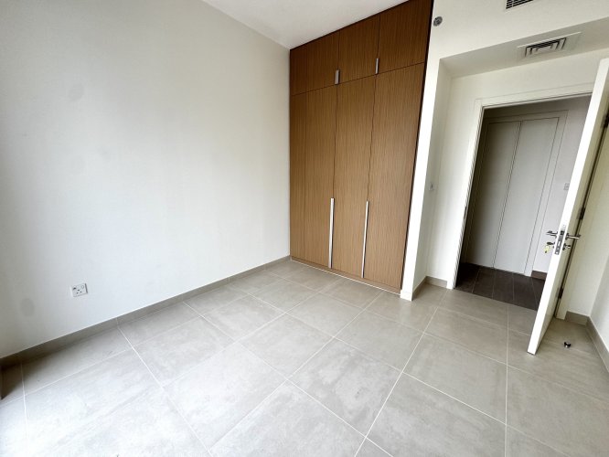 2 Bedroom Apartment for Sale... - picture 5