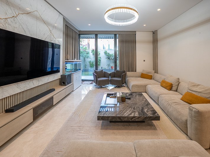 4 Bedroom Villa for Sale in - picture 3