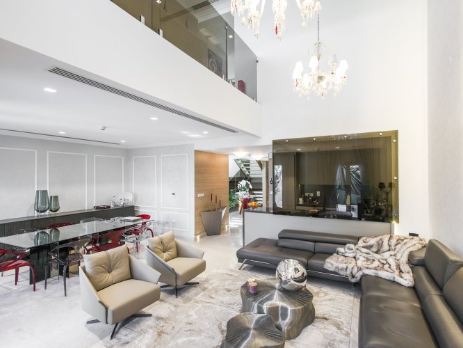 3 Bedroom Townhouse for Sale... - picture 1