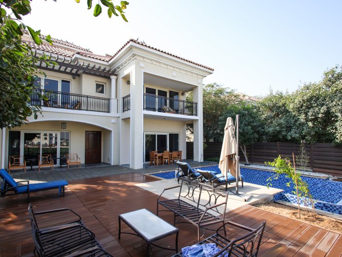4 Bedroom Villa to rent in... - picture 1