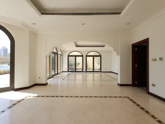 5 Bedroom Villa for Sale in... - picture 3